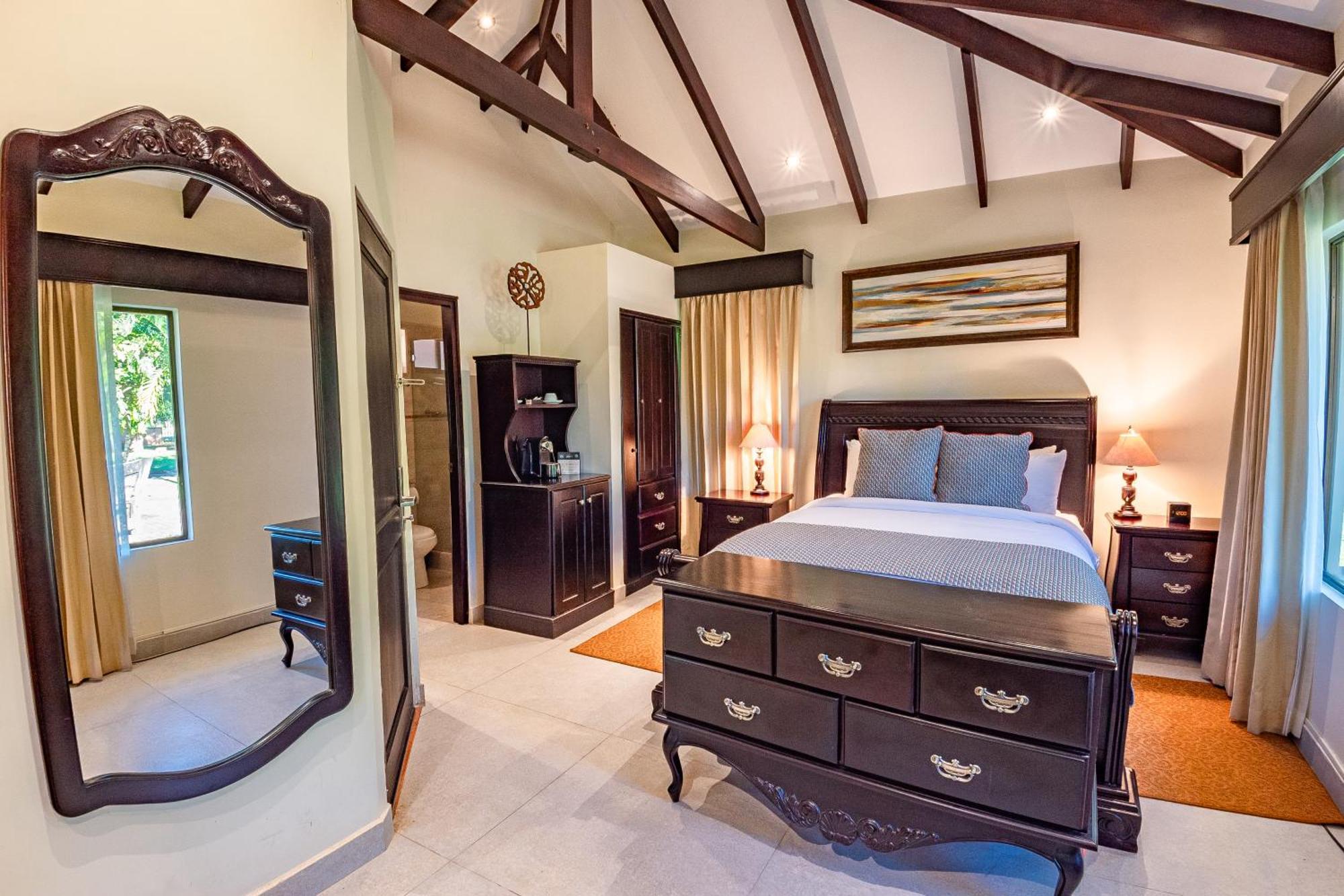 Sunset Del Mar Beach Resort エステリリョス・エステ エクステリア 写真